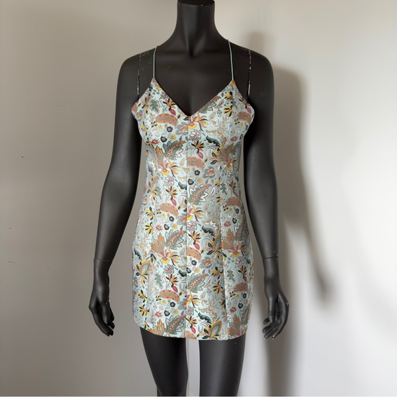 Alice + Olivia Tayla Embroidered Mini Dress Light Fantasy Waterfall Size 2 - Picture 2 of 8